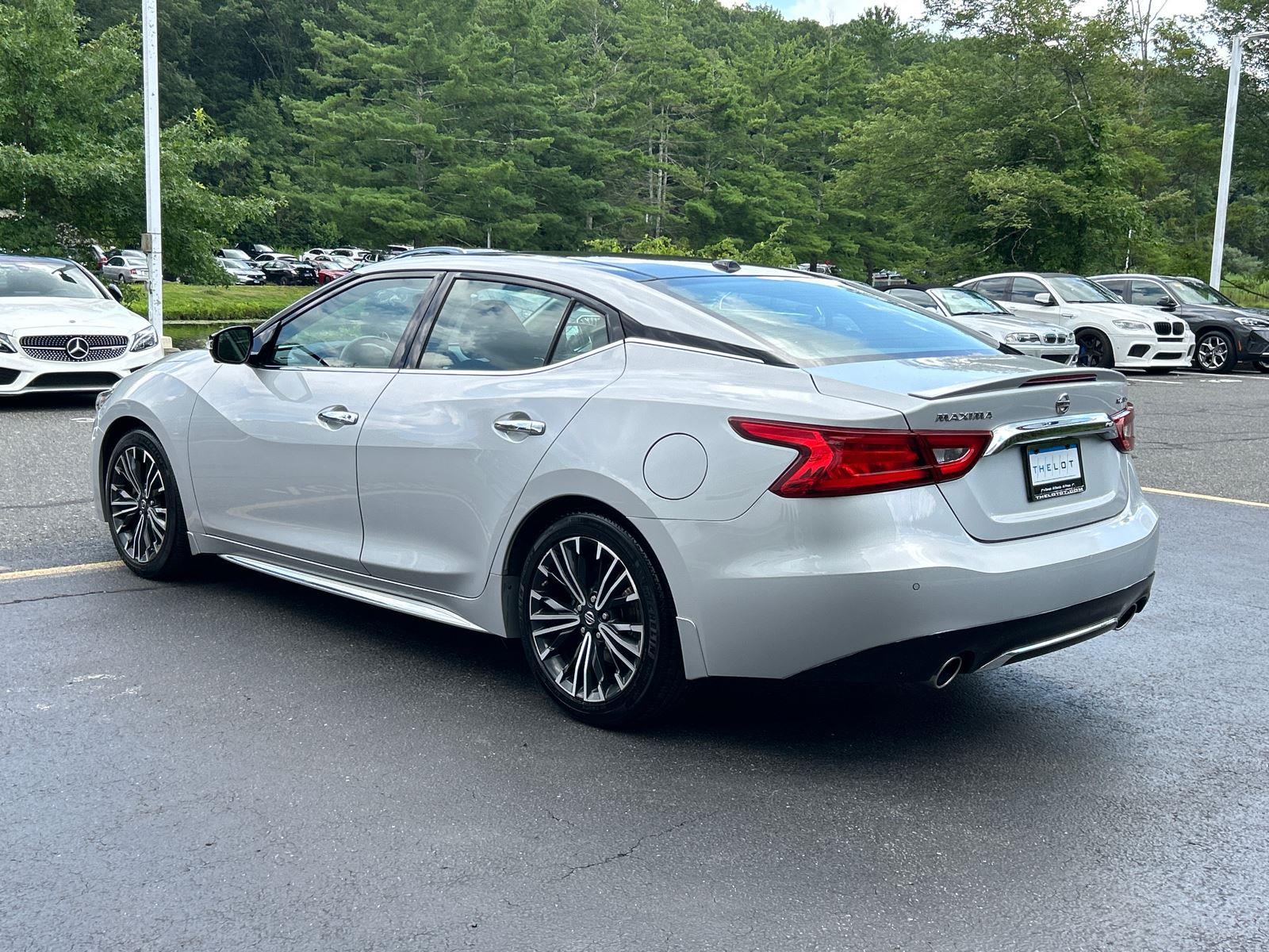 2017 Nissan Maxima Platinum photo 4
