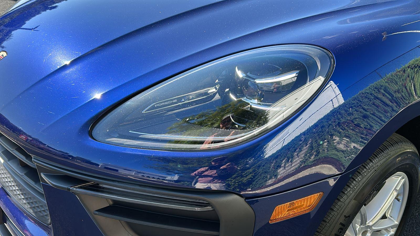 2023 Porsche Macan Base photo 4