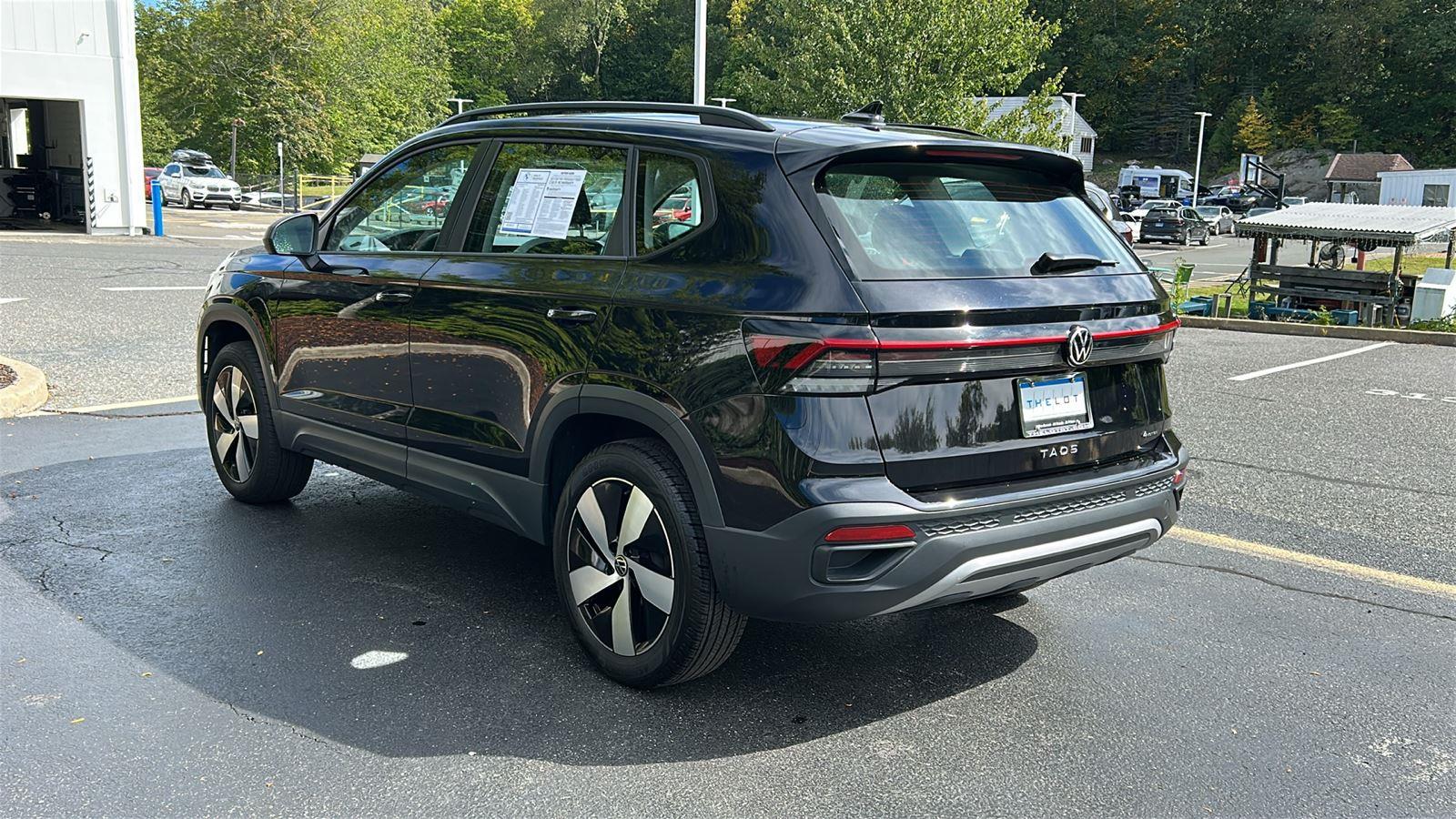2025 Volkswagen Taos S photo 5