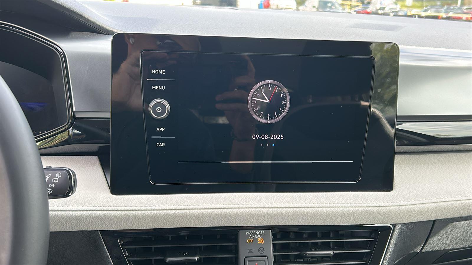 2025 Volkswagen Taos S photo 13
