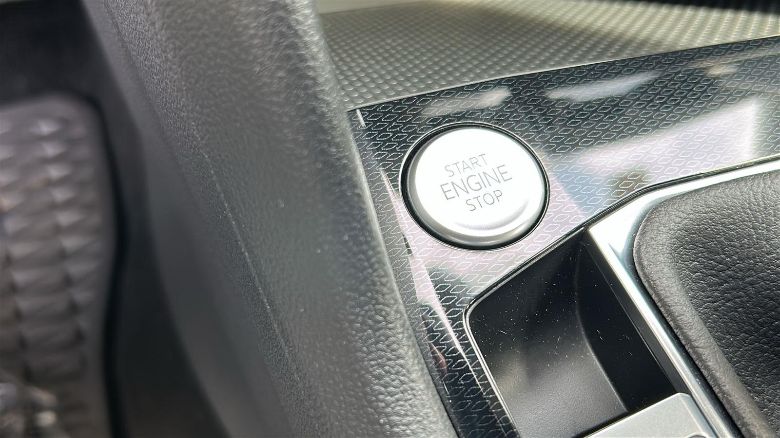 2025 Volkswagen Taos S photo 18