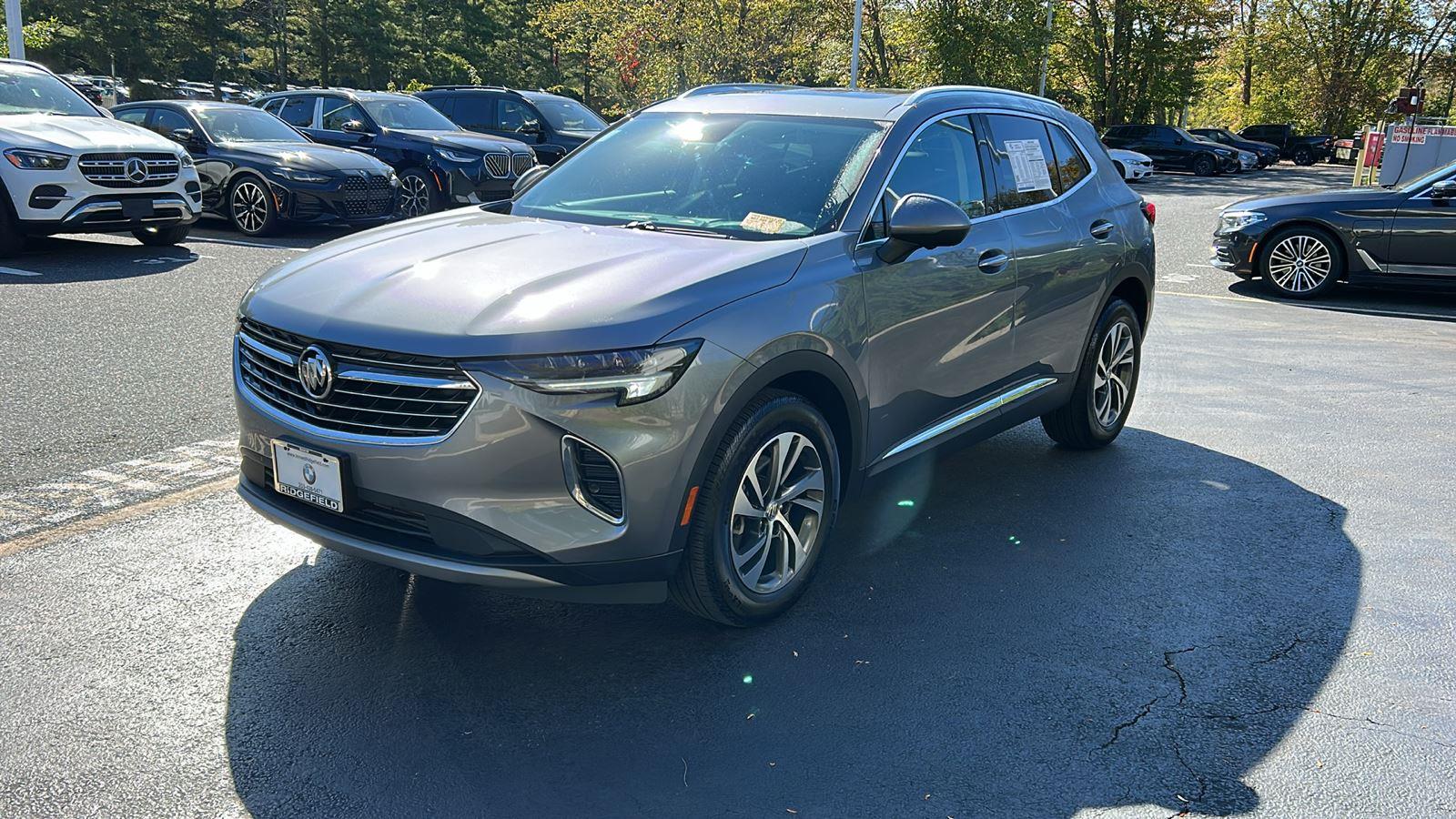 2022 Buick Envision Essence photo 3