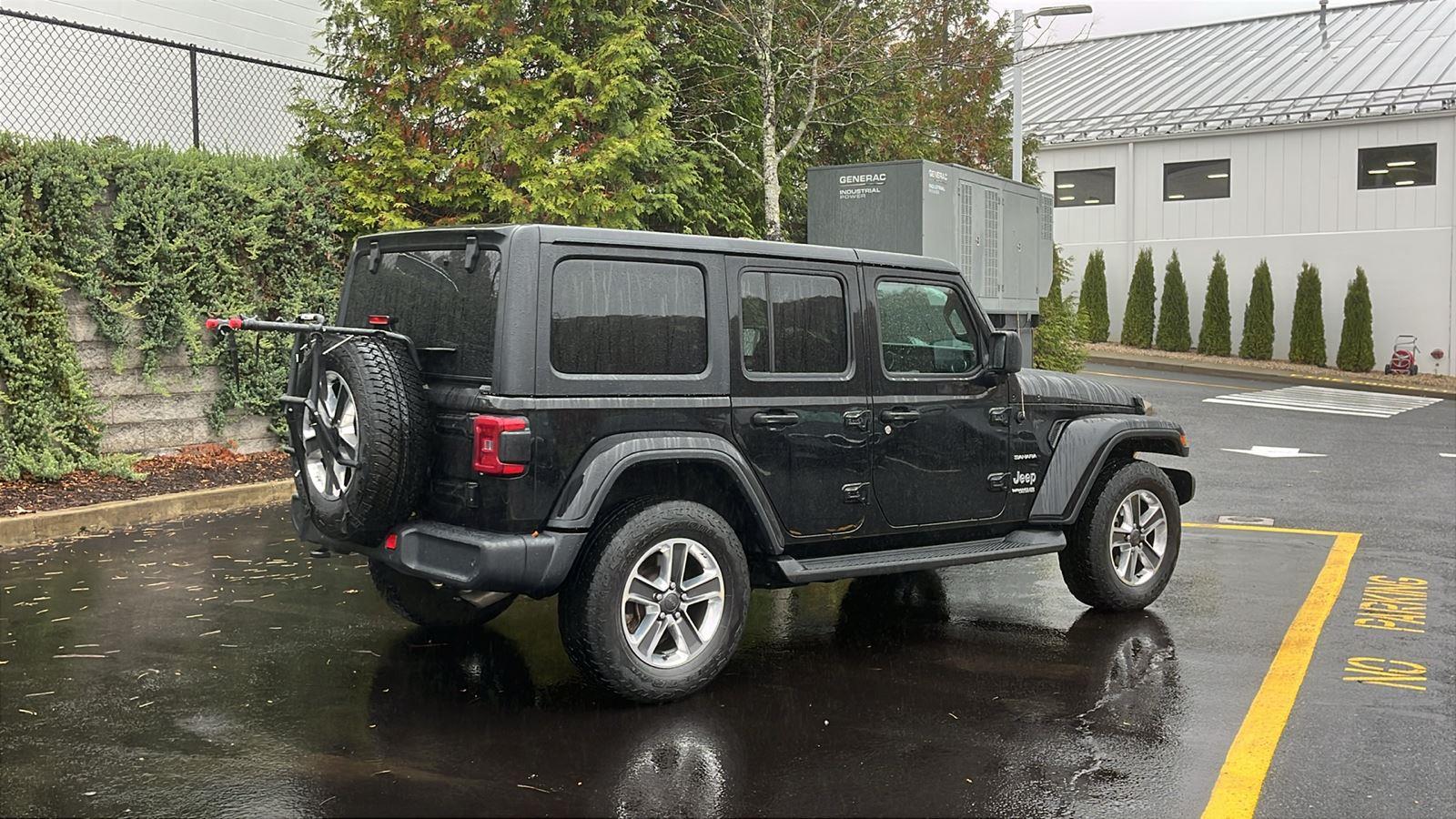 2021 Jeep Wrangler Unlimited Sahara photo 2