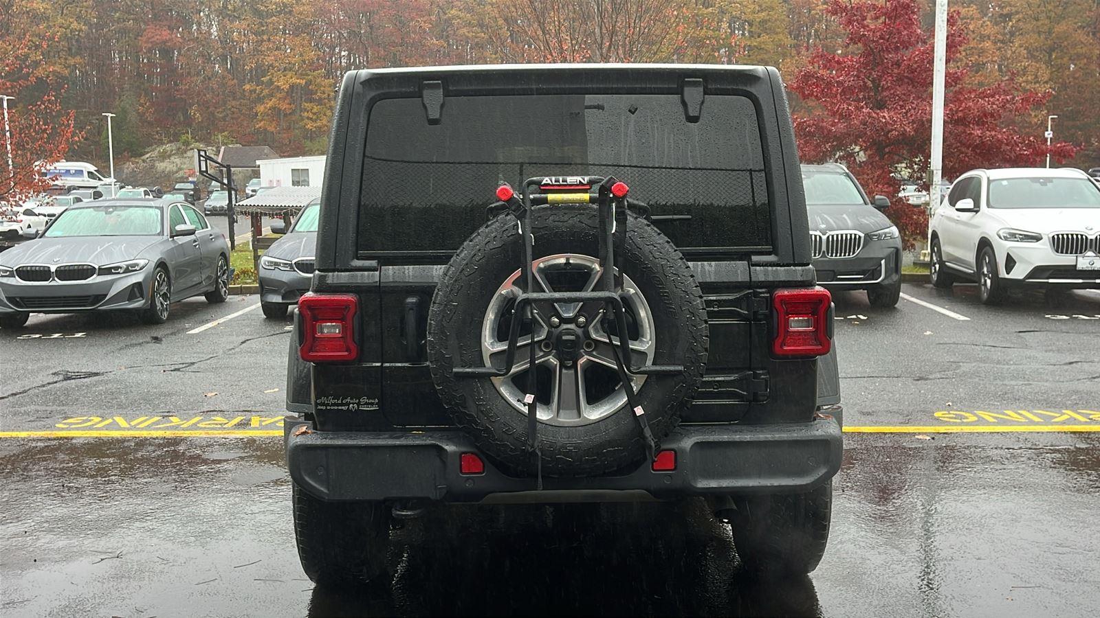 2021 Jeep Wrangler Unlimited Sahara photo 4