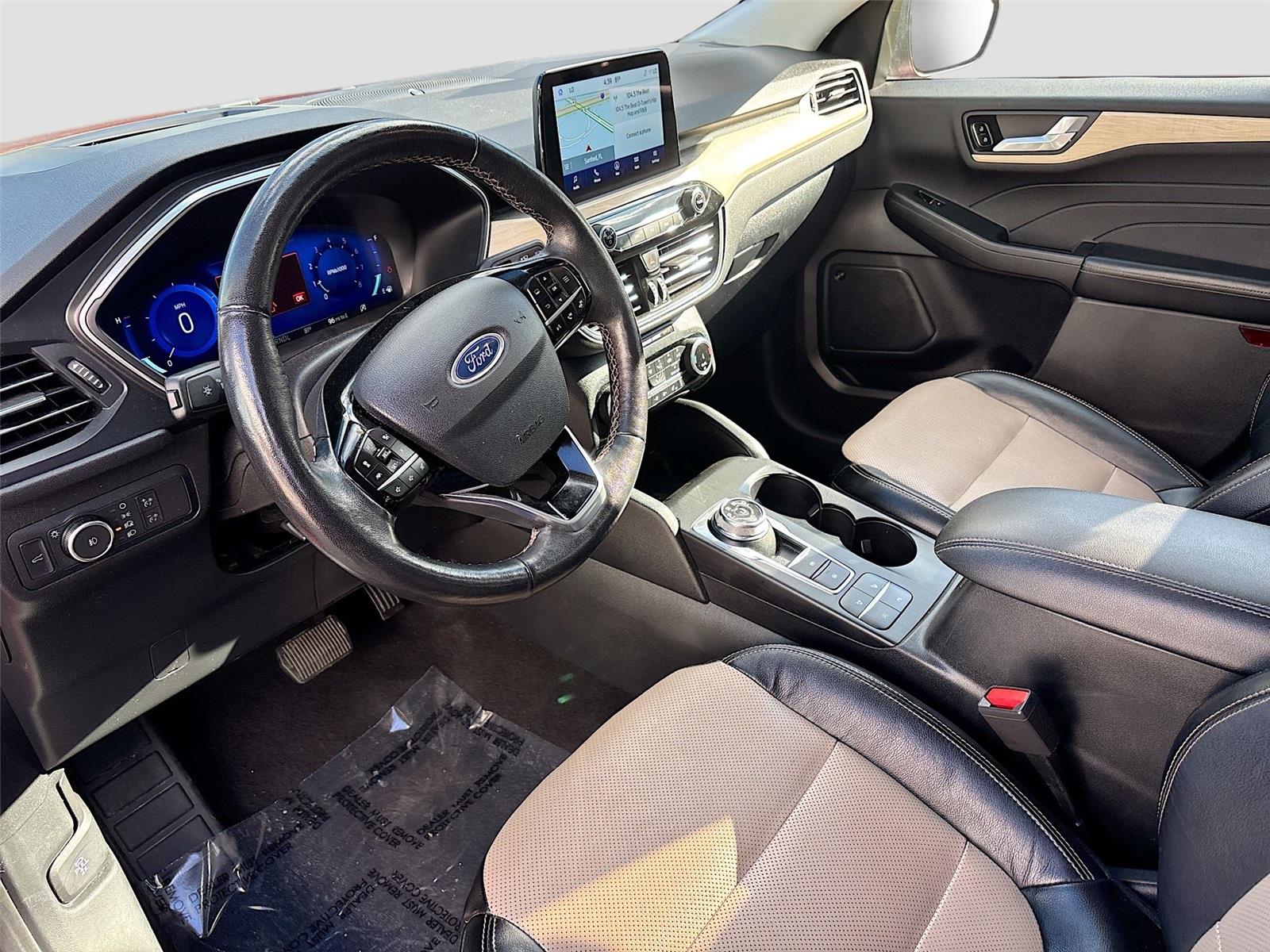 2022 Ford Escape Titanium