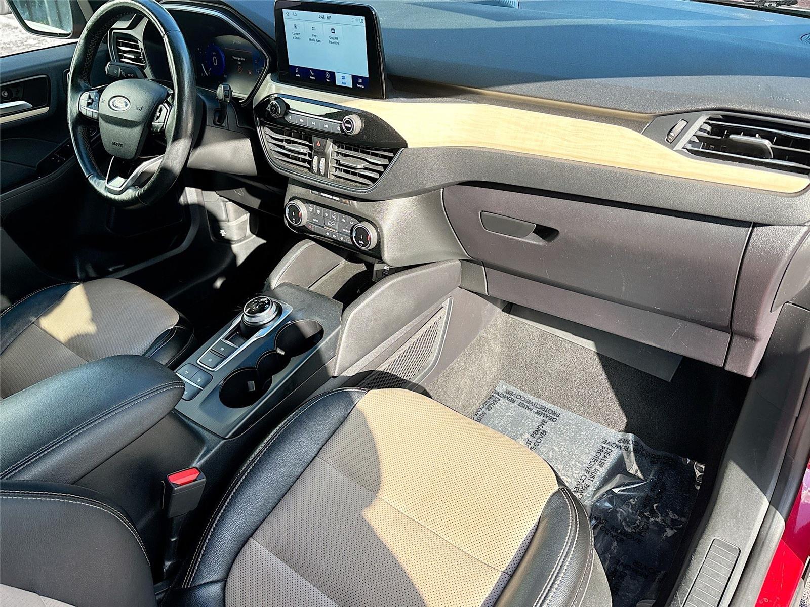 2022 Ford Escape Titanium