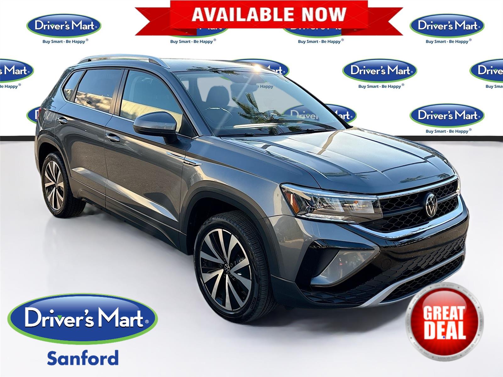 2024 Volkswagen Taos SE's photo