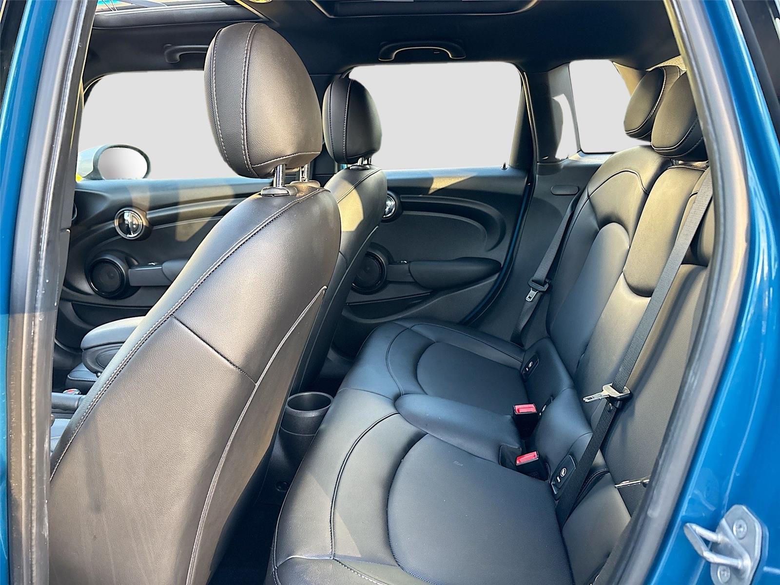 2022 MINI Hardtop 4 Door Oxford Edition
