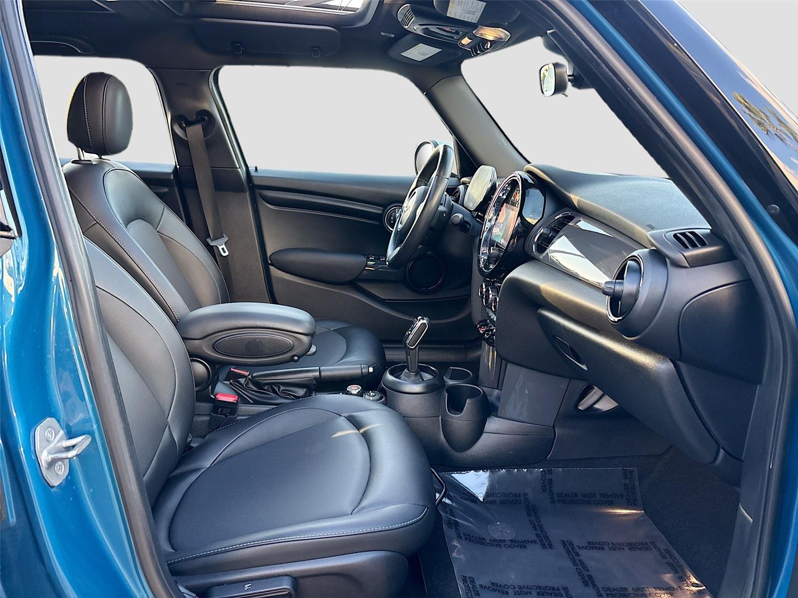 2022 MINI Hardtop 4 Door Oxford Edition