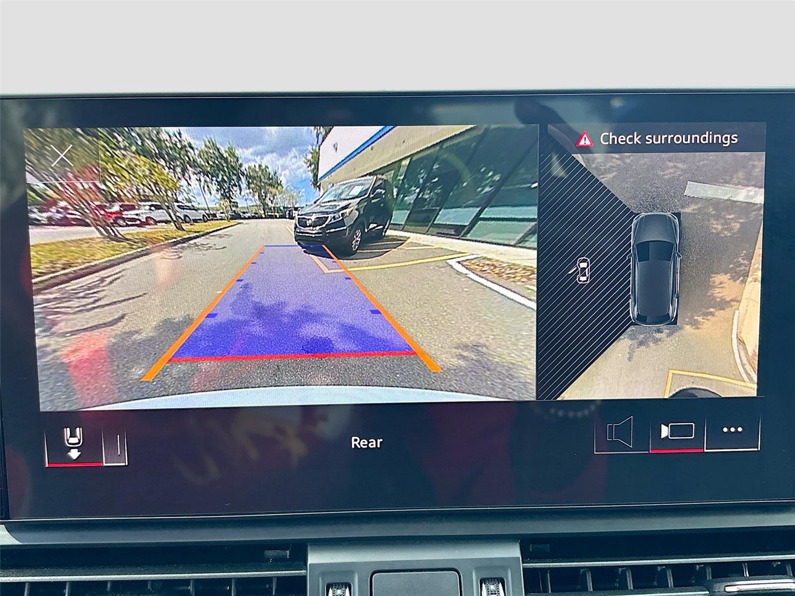 2024 Audi Q5 S line Premium Plus