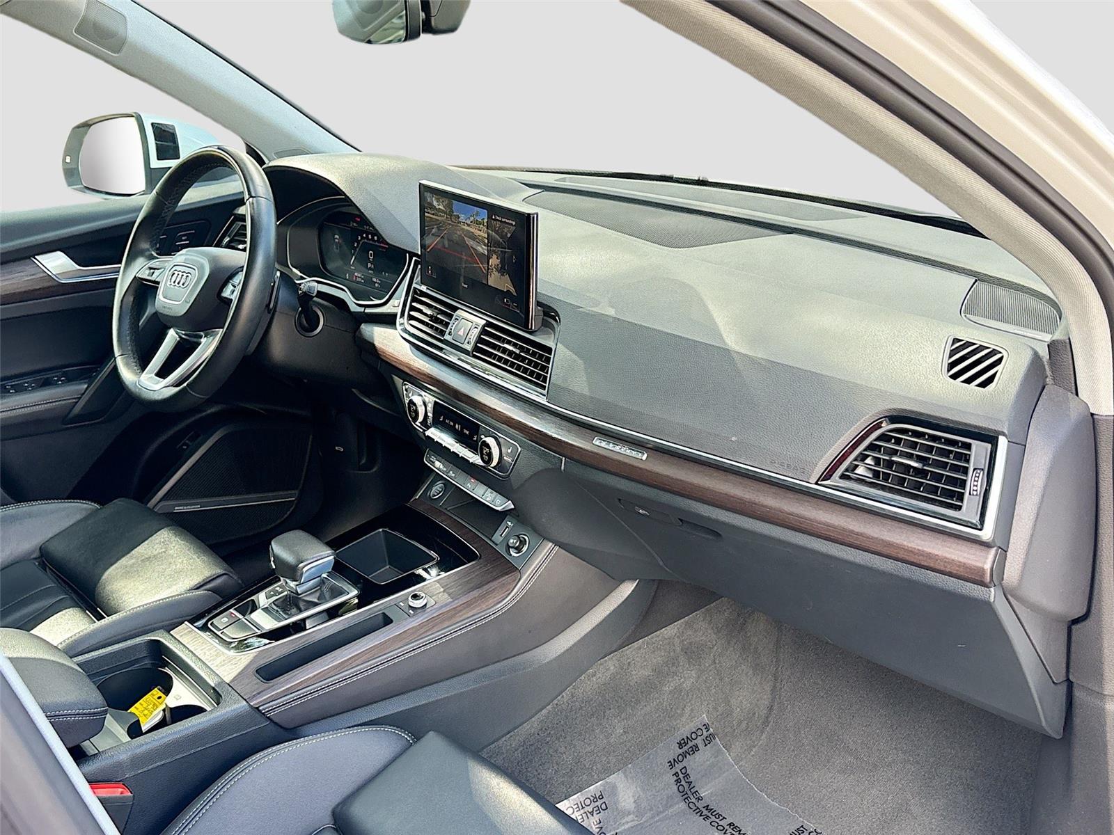 2024 Audi Q5 S line Premium Plus