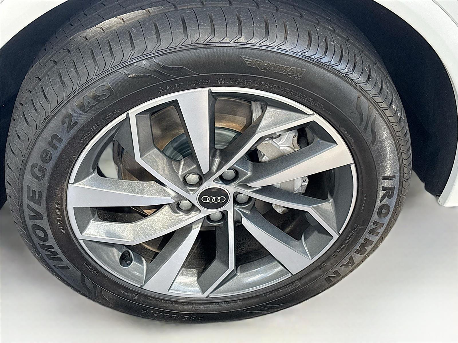 2024 Audi Q5 S line Premium Plus