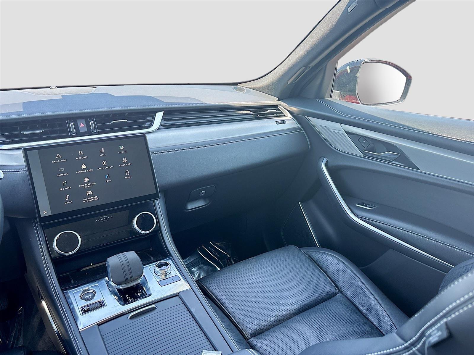 2024 Jaguar F-PACE R-Dynamic S