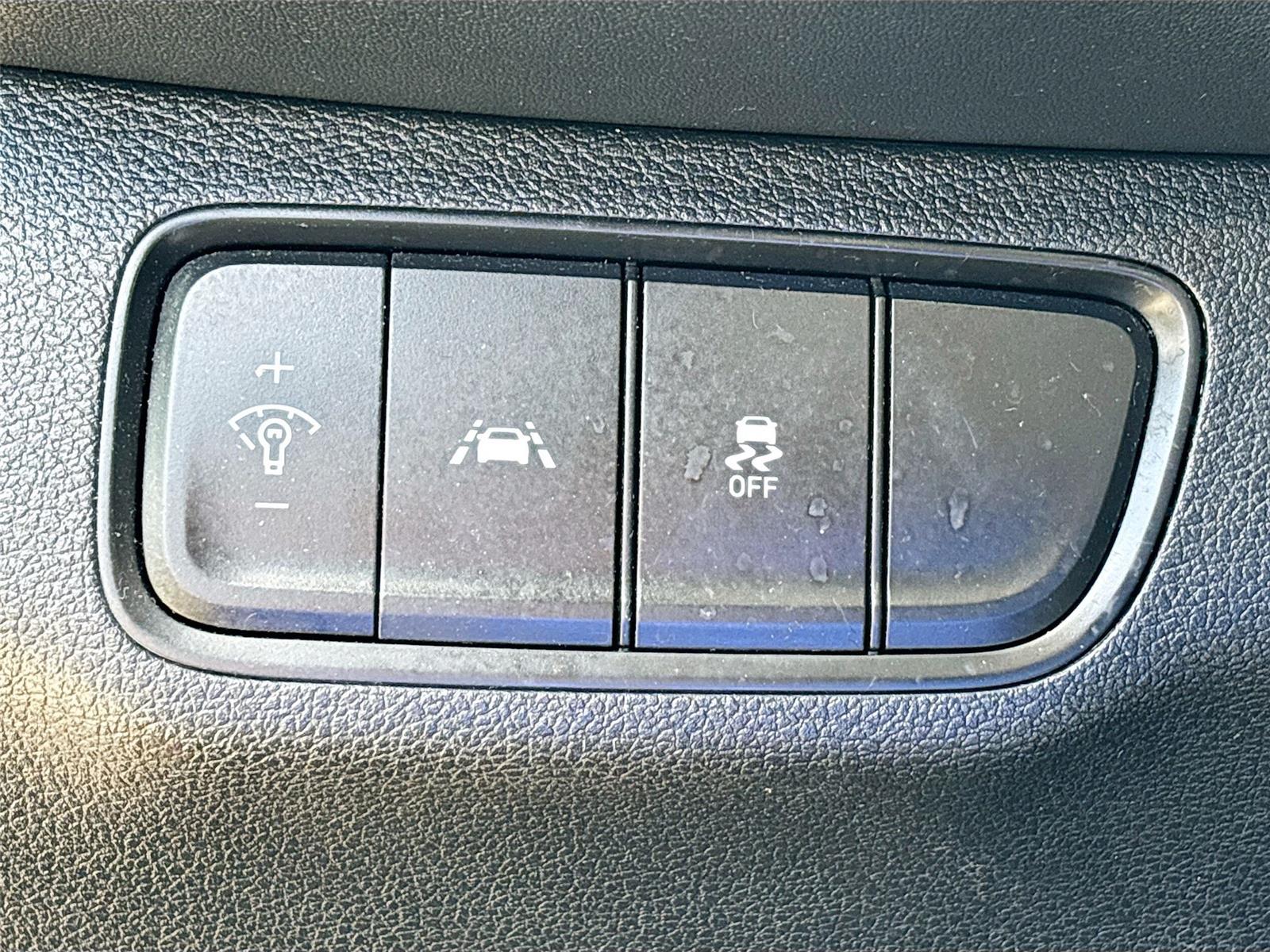 2020 Hyundai Santa Fe SE