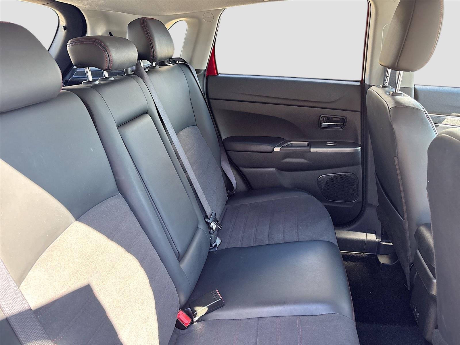 2024 Mitsubishi Outlander Sport SE