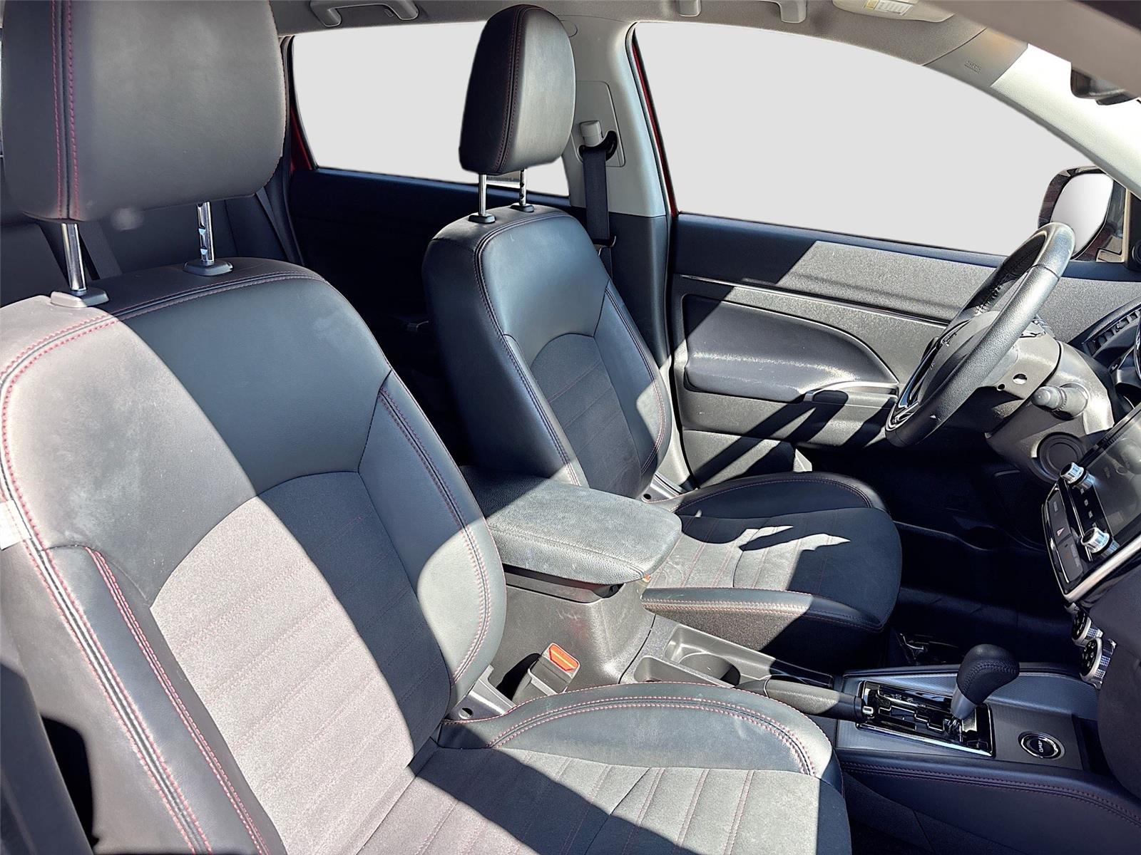 2024 Mitsubishi Outlander Sport SE