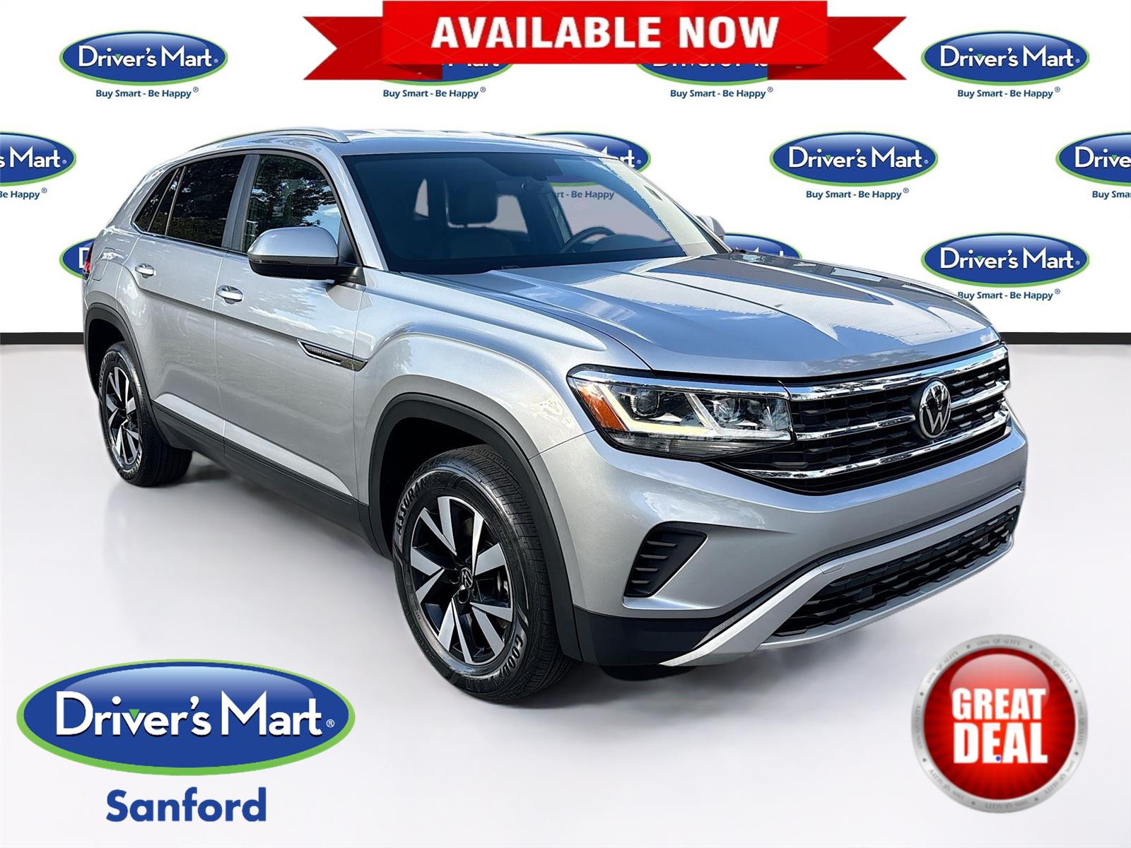 2022 Volkswagen Atlas Cross Sport SE's photo