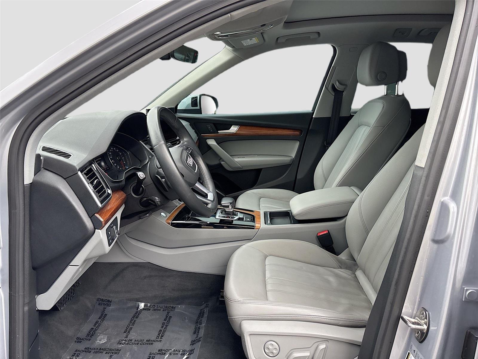 2022 Audi Q5 S line Premium