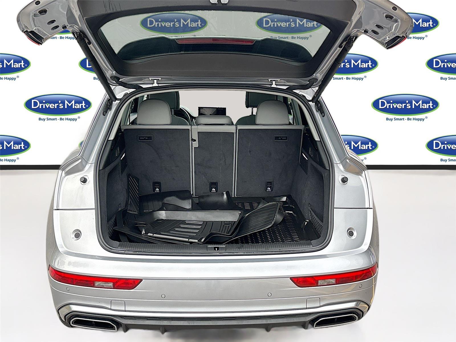 2022 Audi Q5 S line Premium