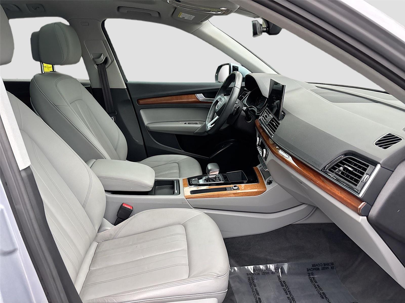 2022 Audi Q5 S line Premium