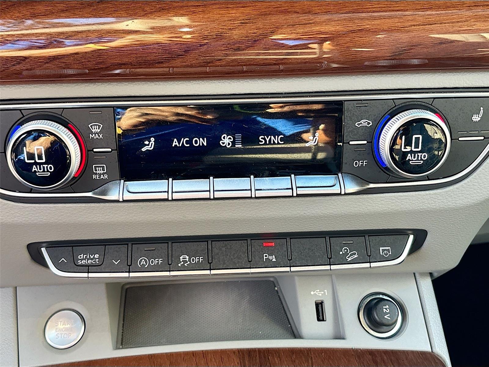 2022 Audi Q5 S line Premium