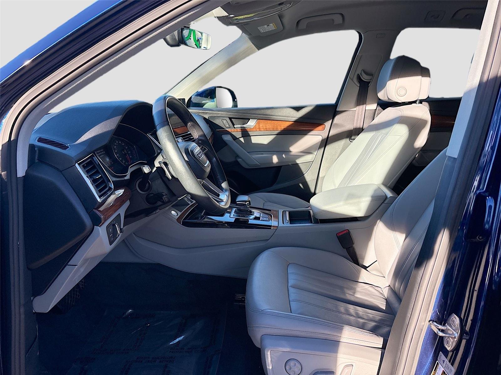 2022 Audi Q5 S line Premium