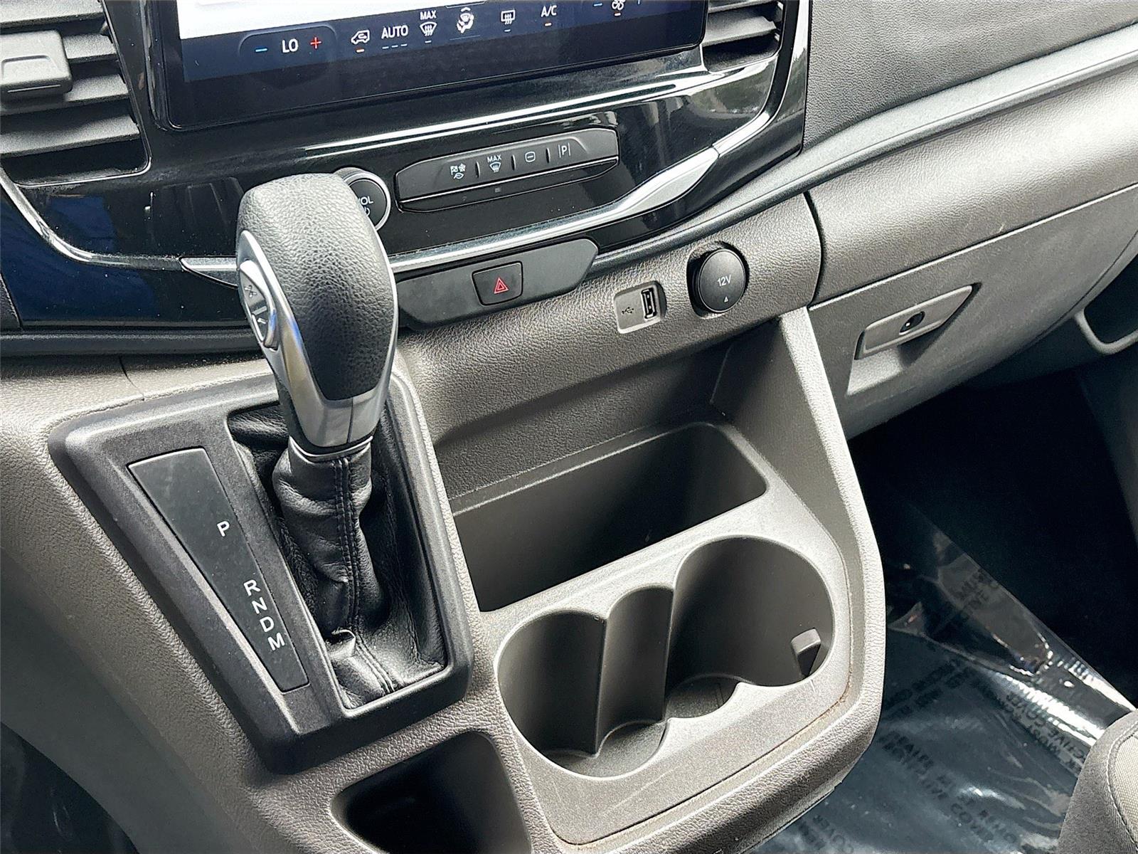 2023 Ford Transit Passenger Wagon XLT