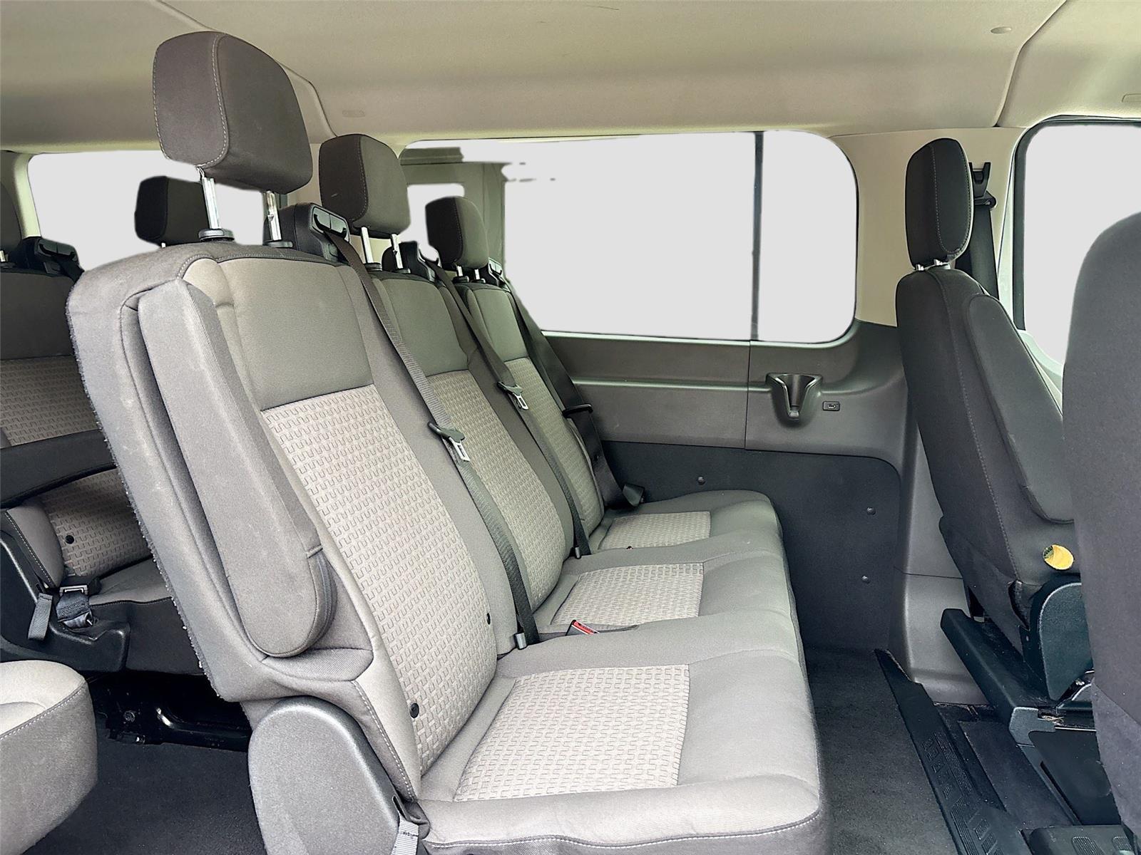 2023 Ford Transit Passenger Wagon XLT