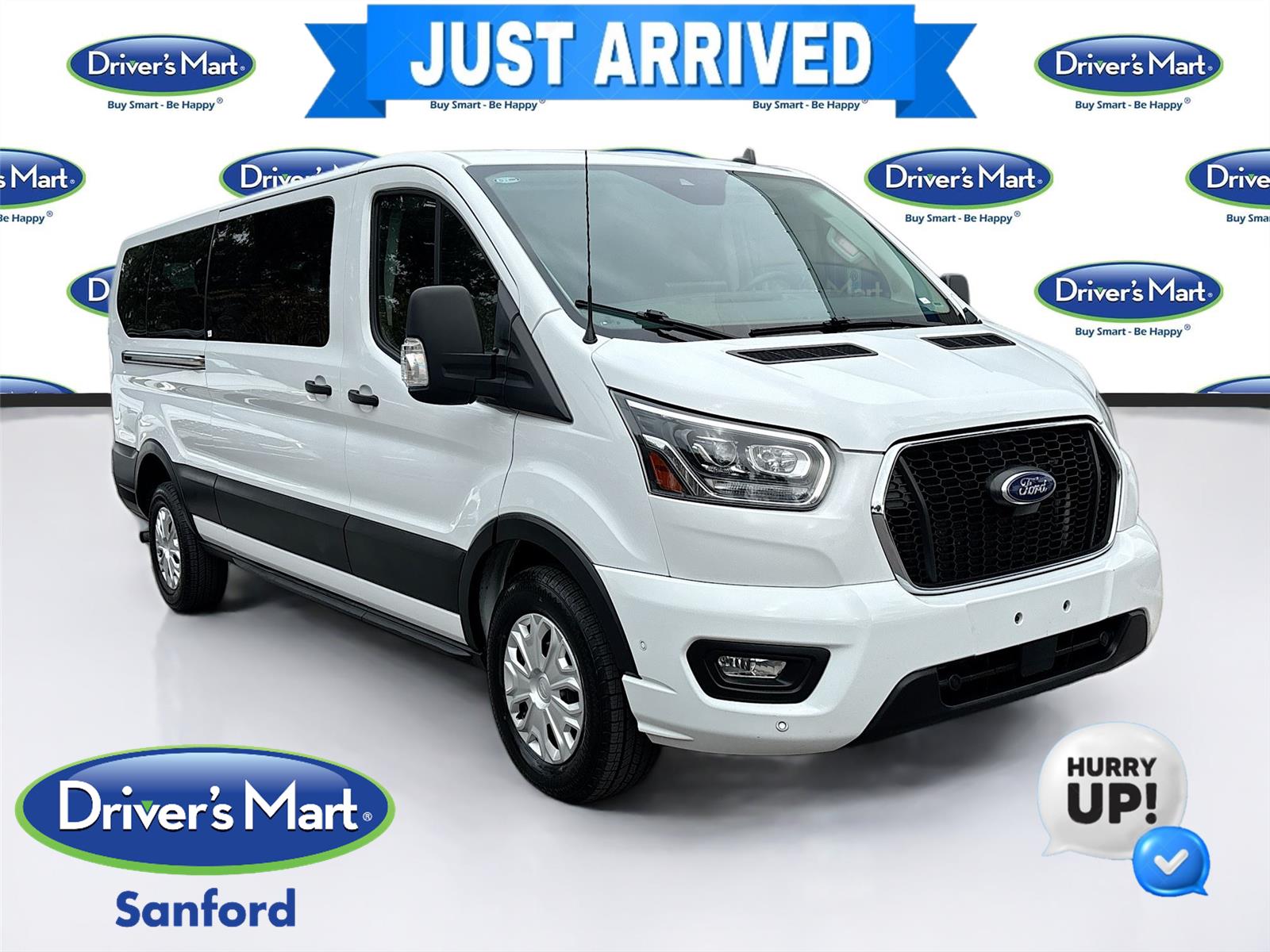 2023 Ford Transit Passenger Wagon XLT