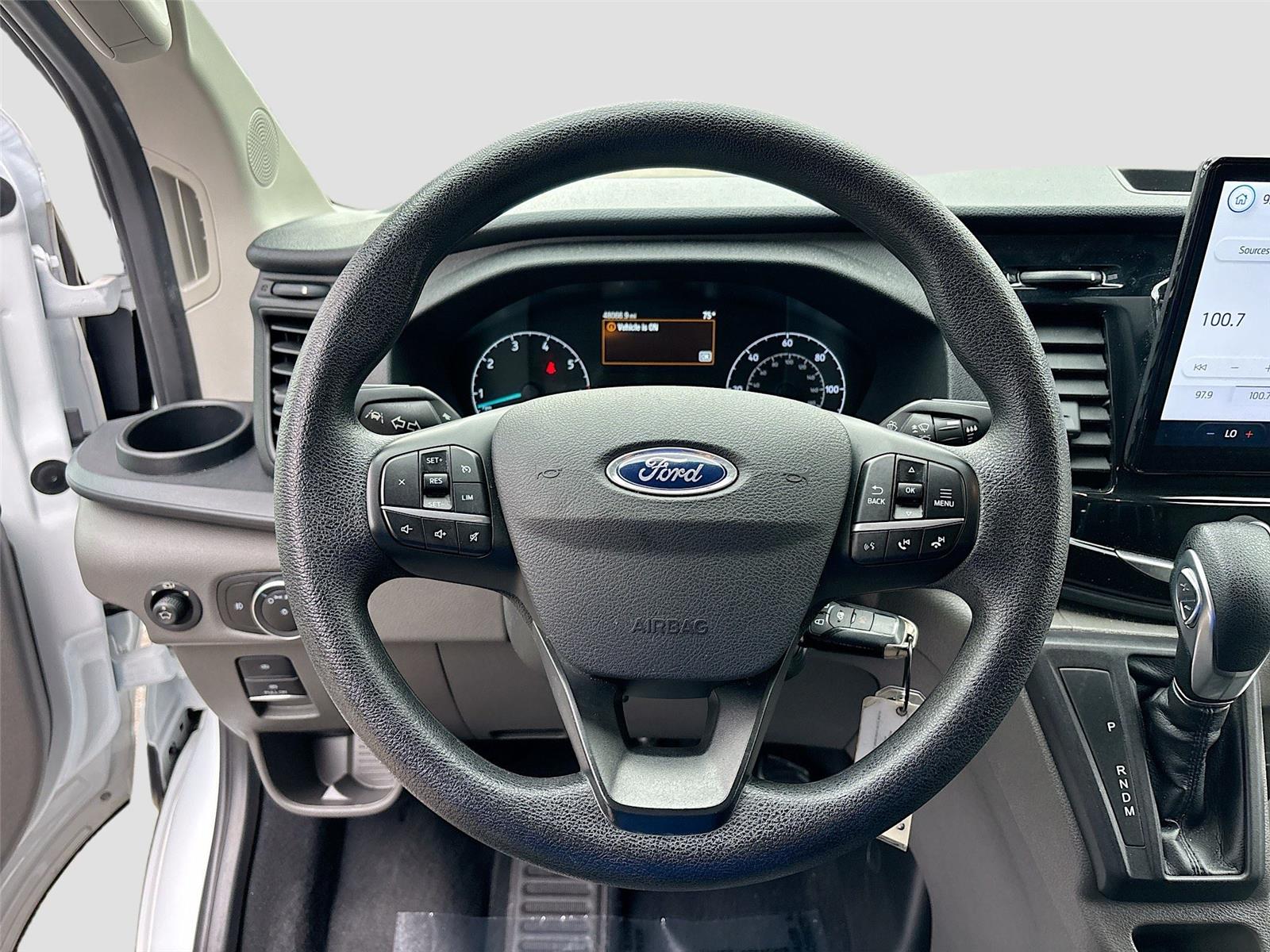 2023 Ford Transit Passenger Wagon XLT