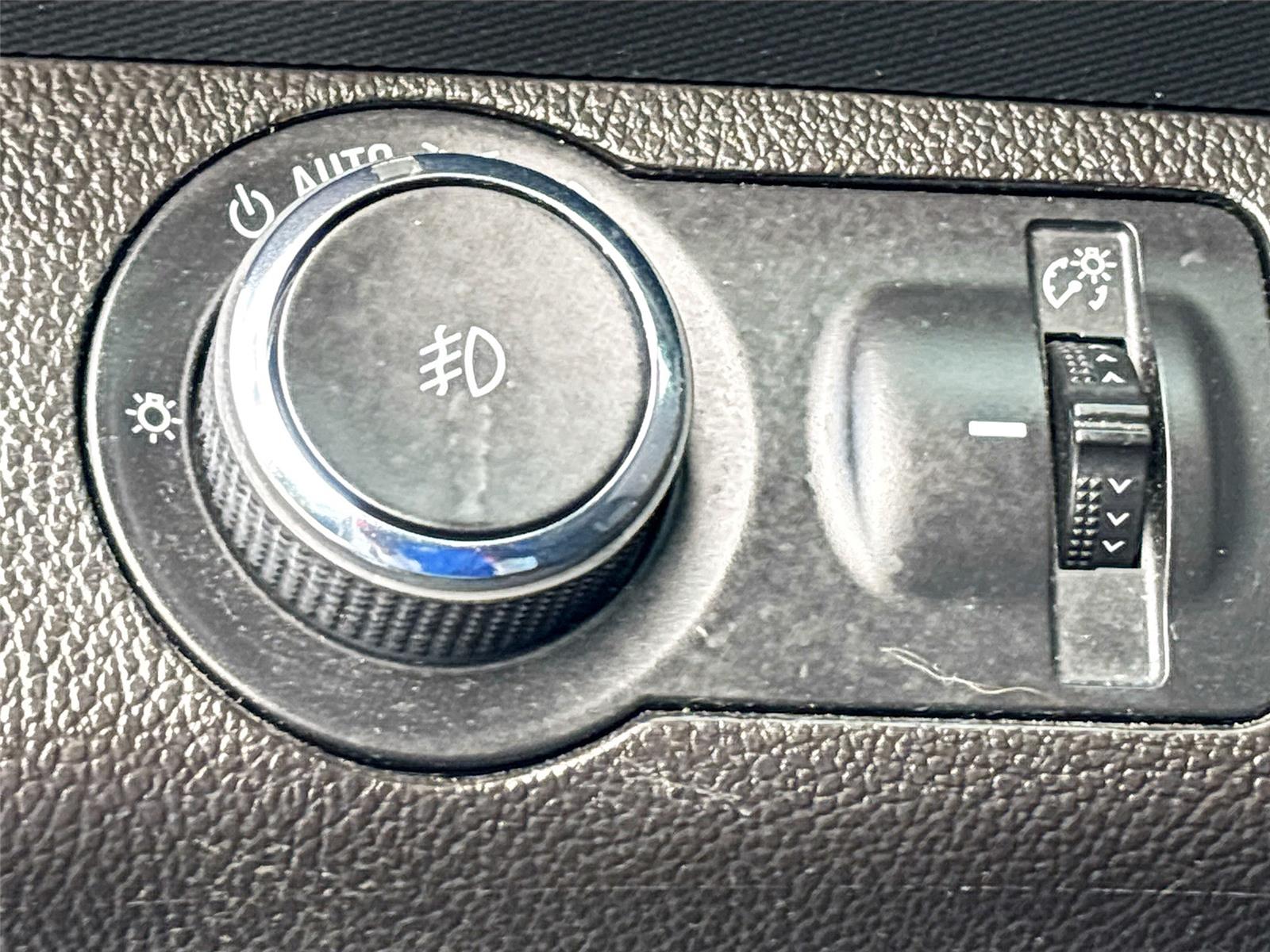 2017 Chevrolet Sonic LT