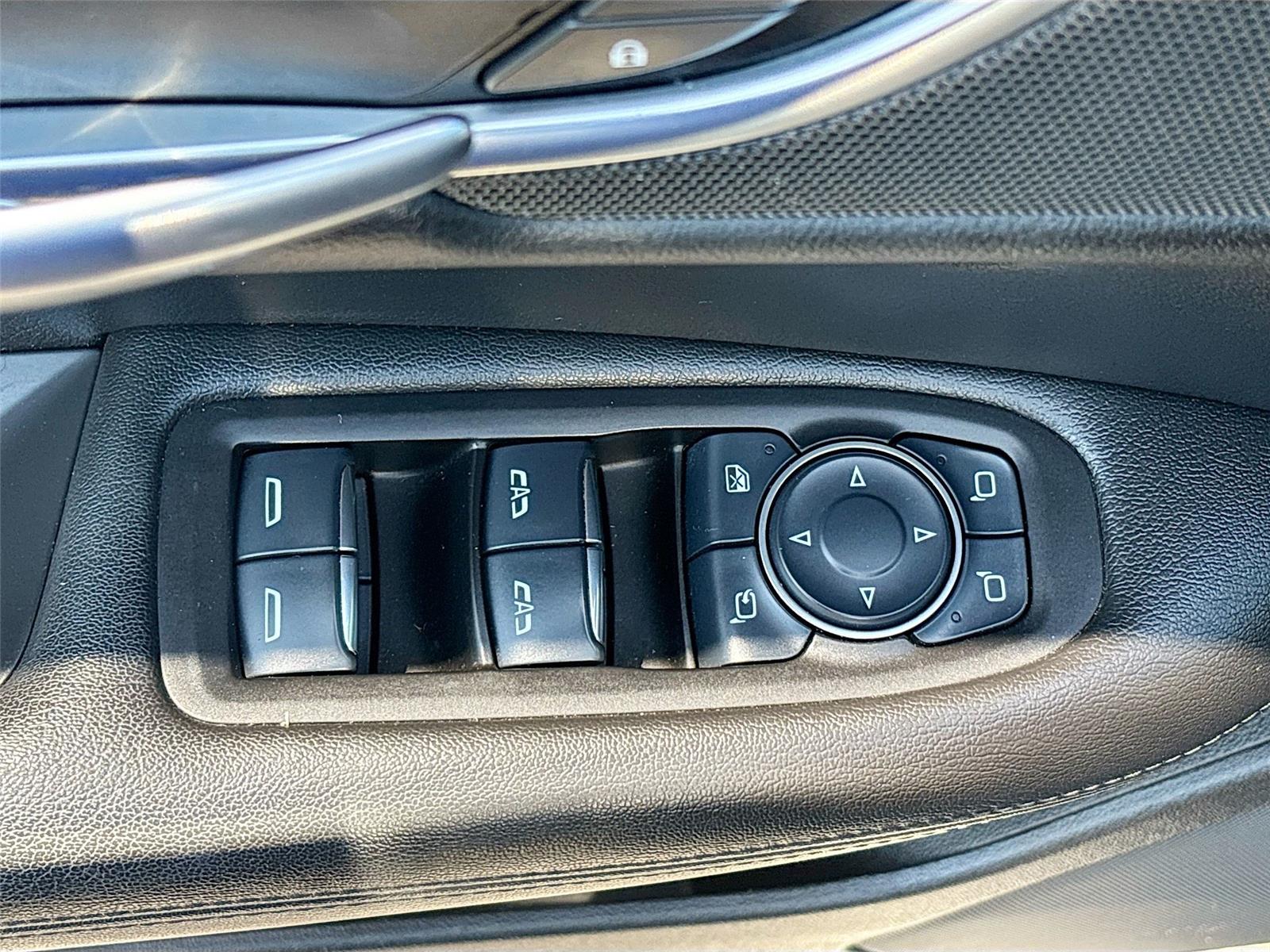 2017 Cadillac XT5 Premium Luxury FWD