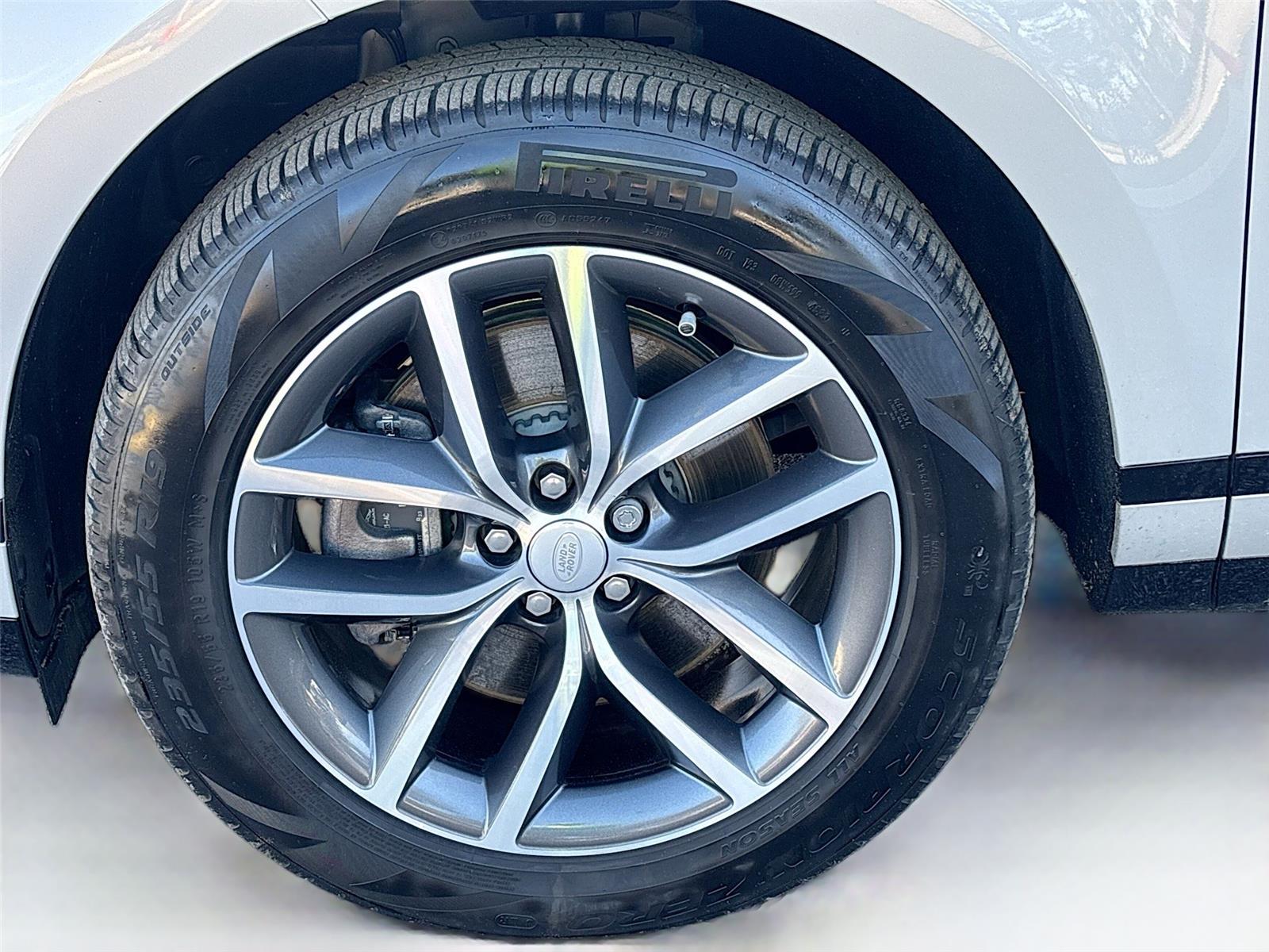 2024 Land Rover Range Rover Evoque Dynamic SE