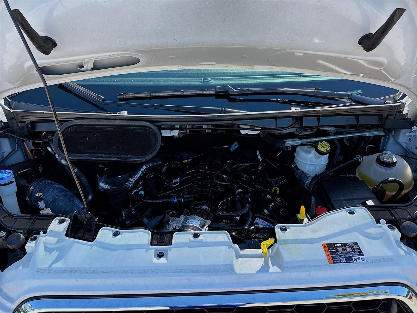 2023 Ford Transit Passenger Wagon XLT