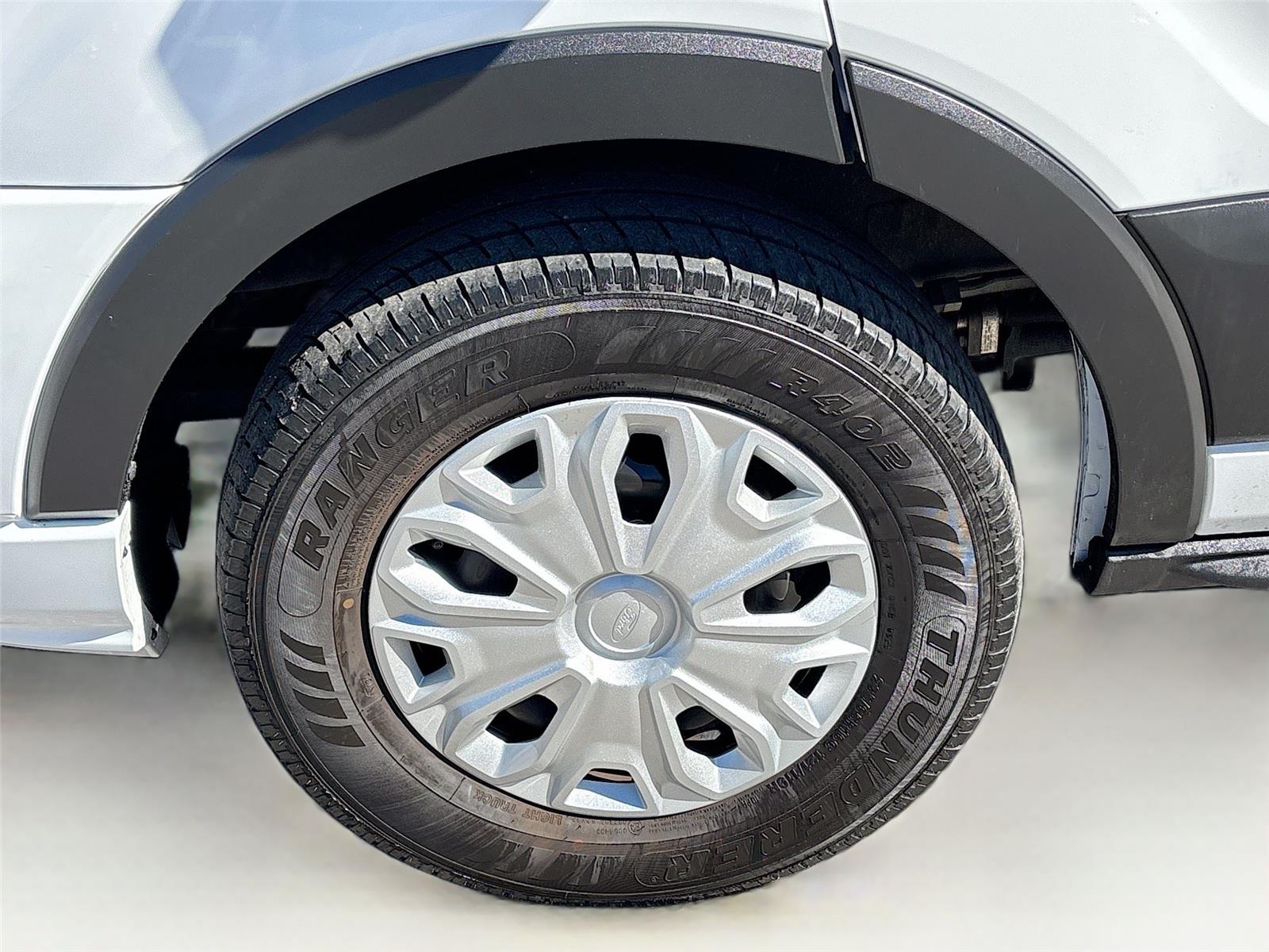 2023 Ford Transit Passenger Wagon XLT