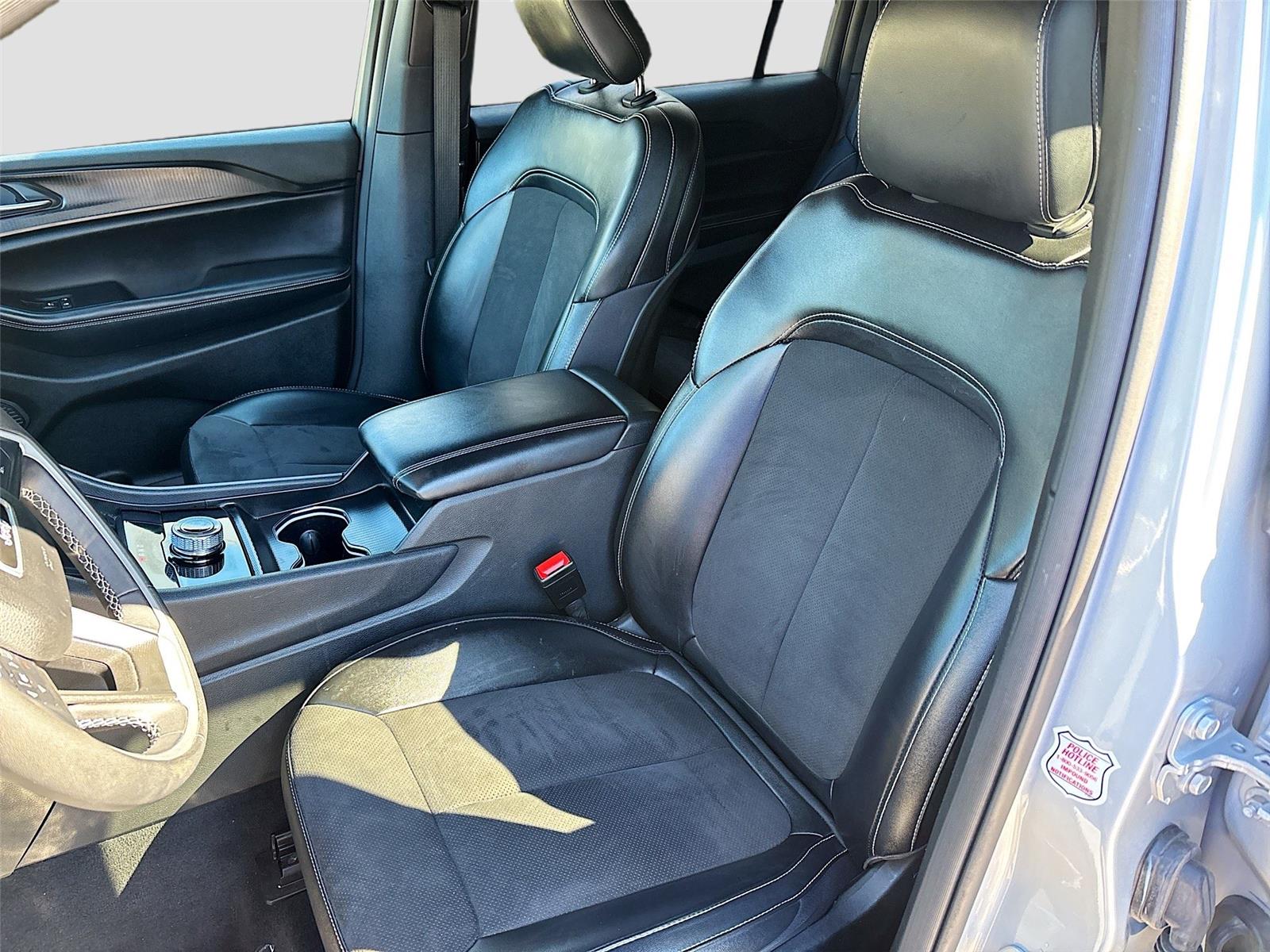 2024 Jeep Grand Cherokee L Altitude