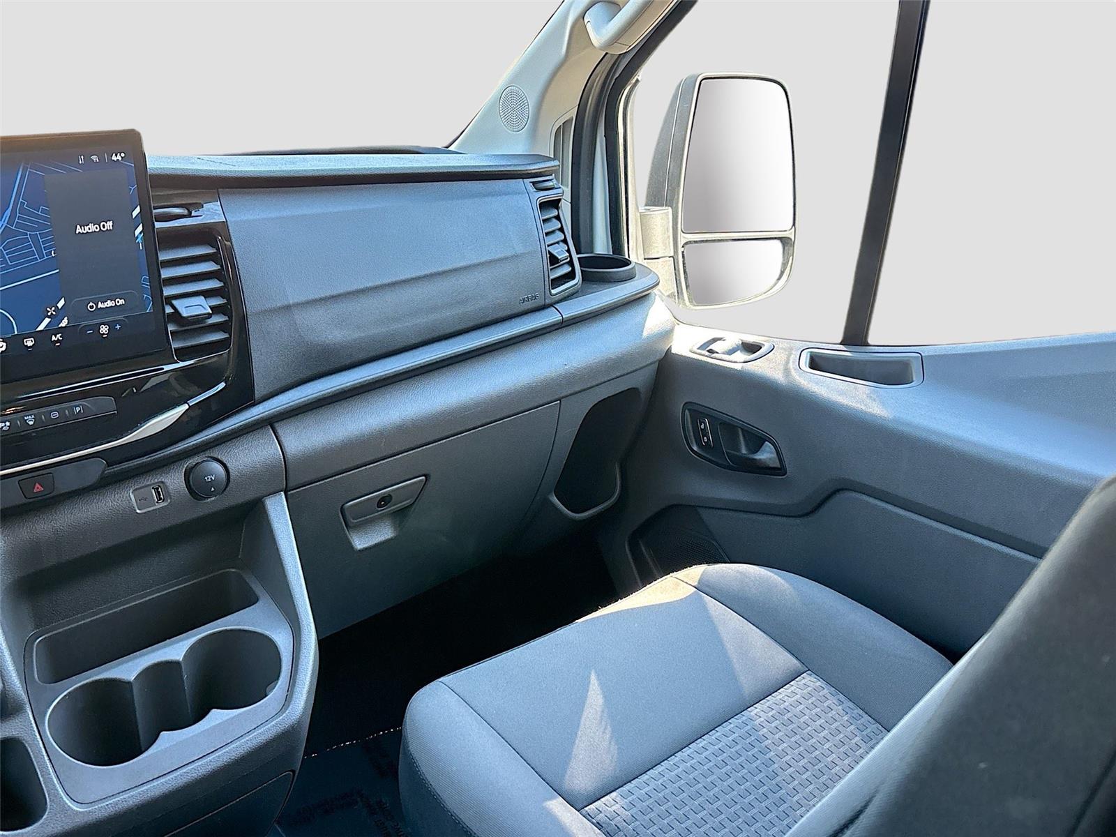 2023 Ford Transit Passenger Wagon XLT