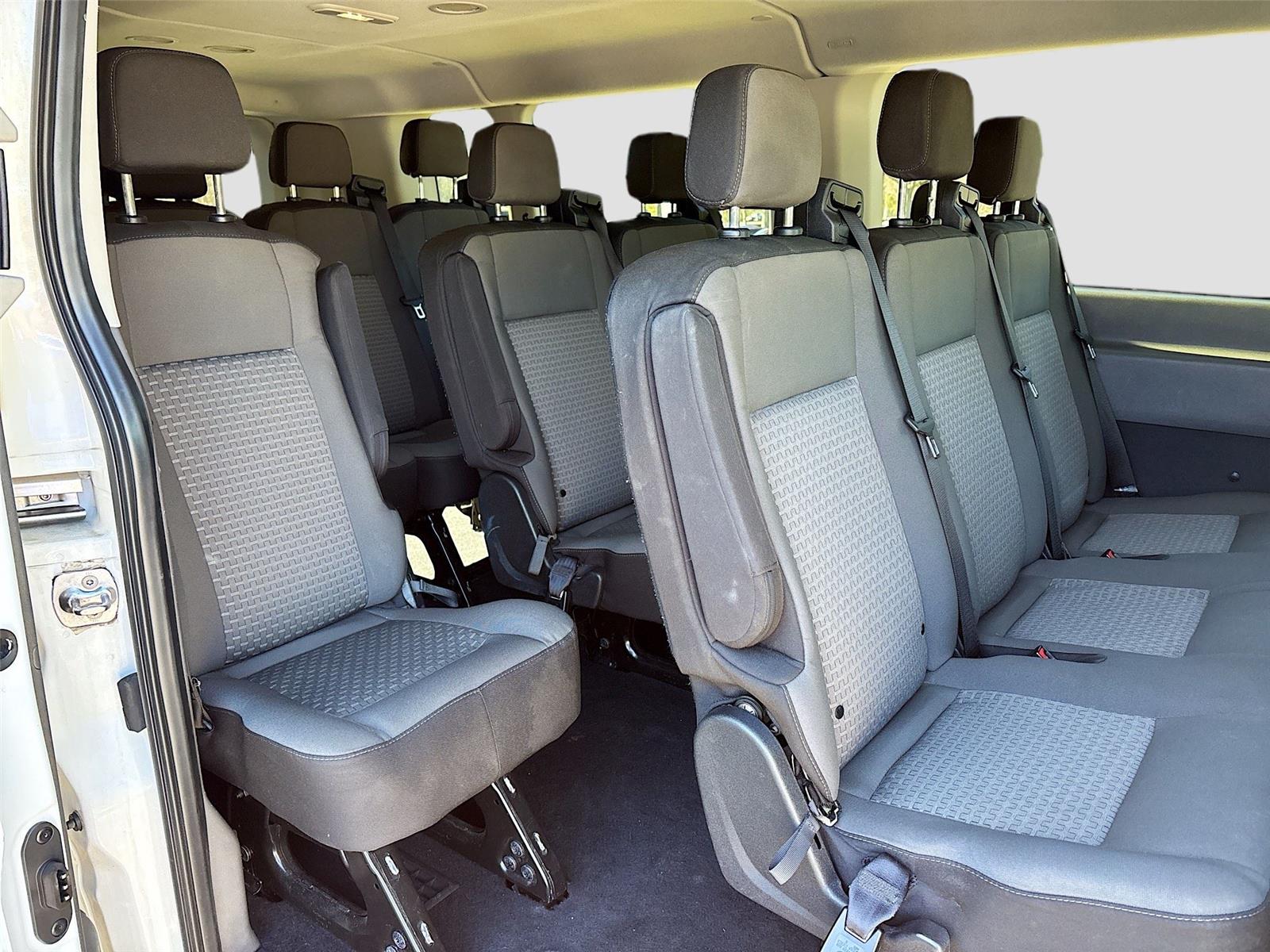 2023 Ford Transit Passenger Wagon XLT