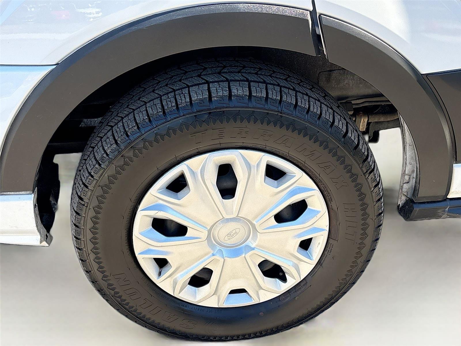 2023 Ford Transit Passenger Wagon XLT