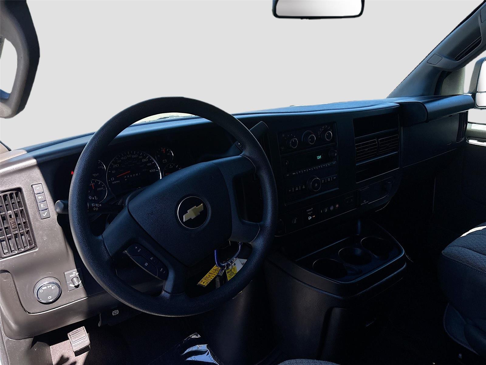 2023 Chevrolet Express Passenger LT