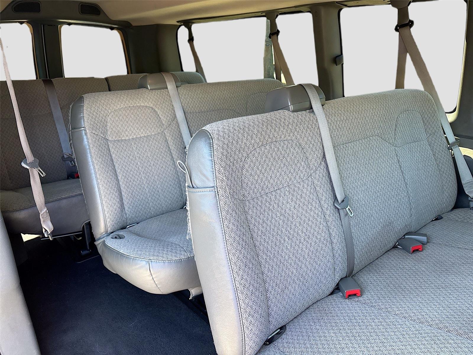 2023 Chevrolet Express Passenger LT