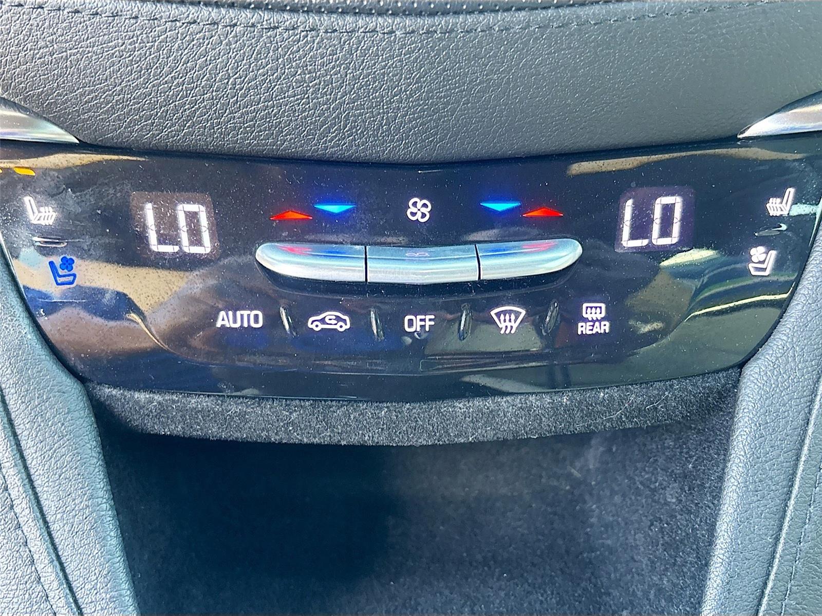 2017 Cadillac XT5 Premium Luxury FWD