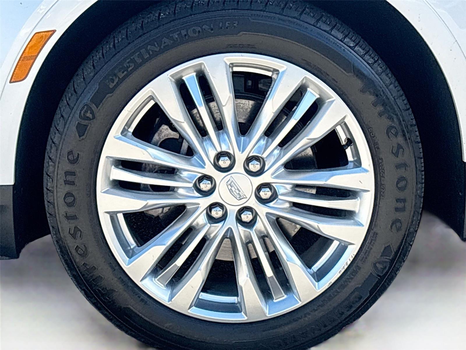 2017 Cadillac XT5 Premium Luxury FWD