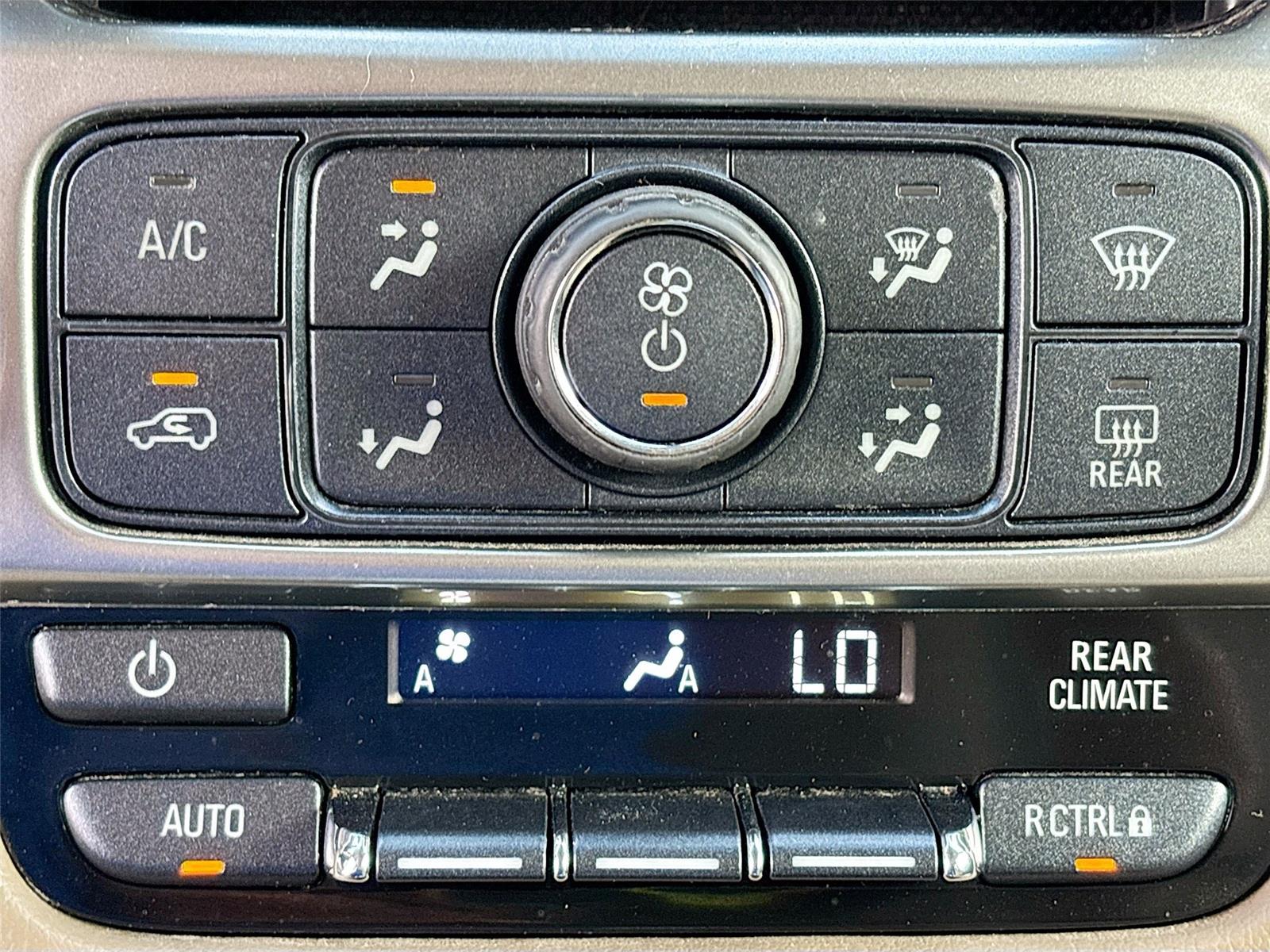 2016 Chevrolet Suburban LS