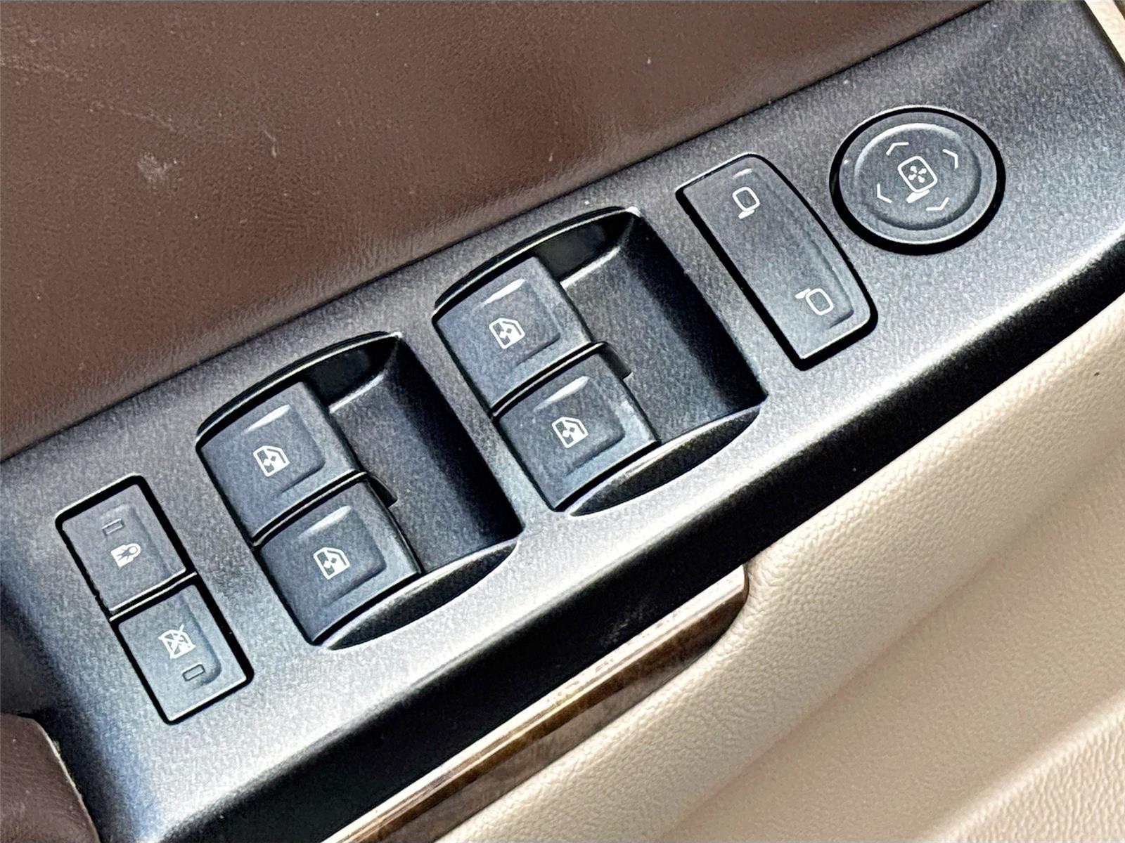 2016 Chevrolet Suburban LS