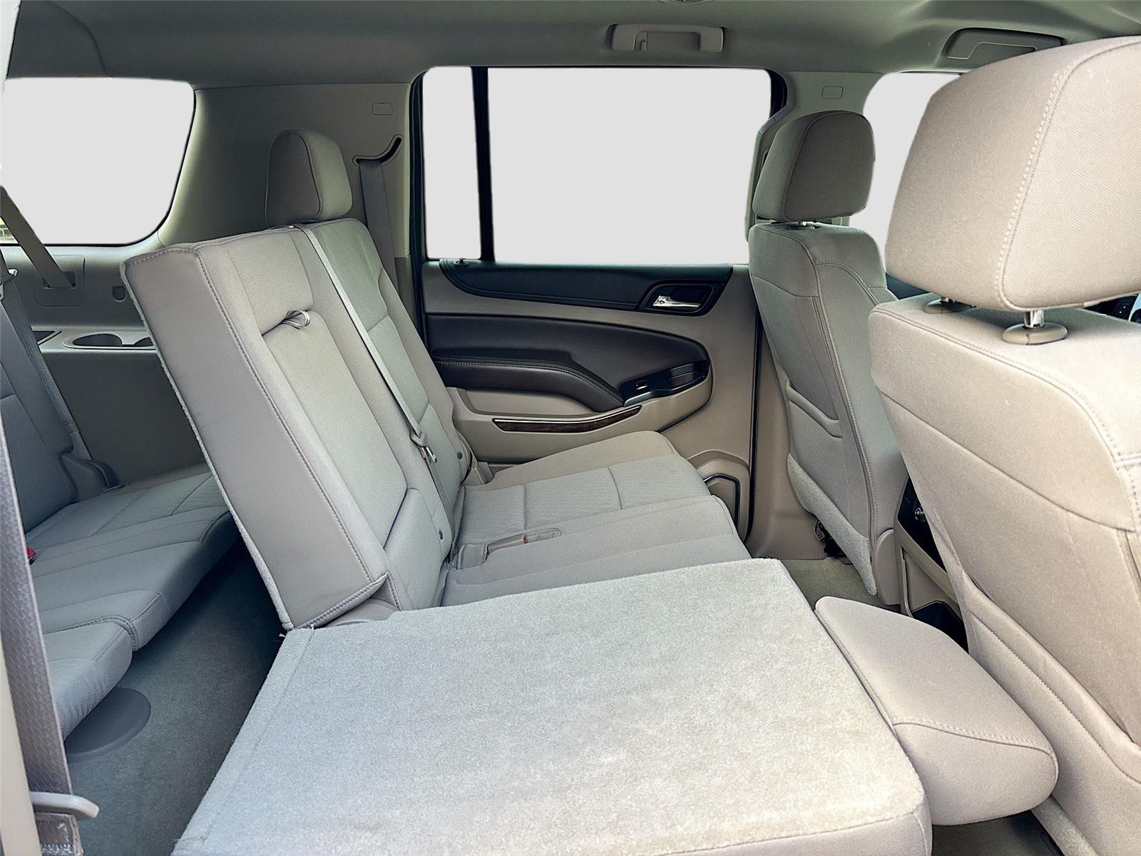 2016 Chevrolet Suburban LS