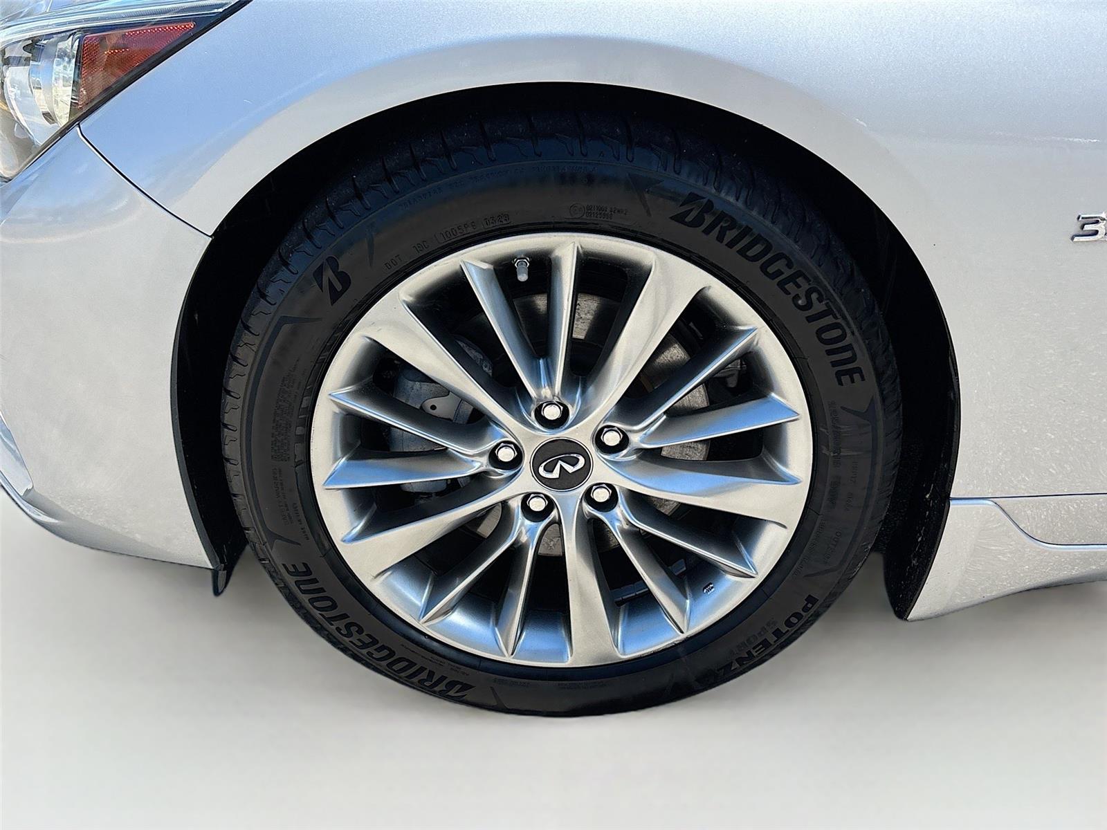 2019 INFINITI Q50 LUXE