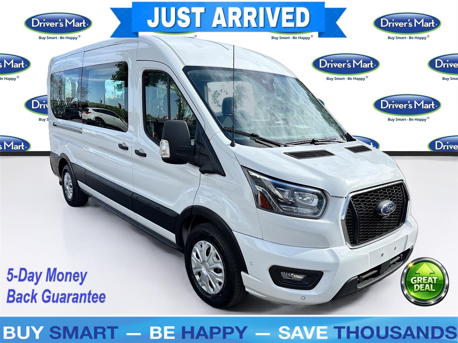 2023 Ford Transit Passenger Wagon XLT