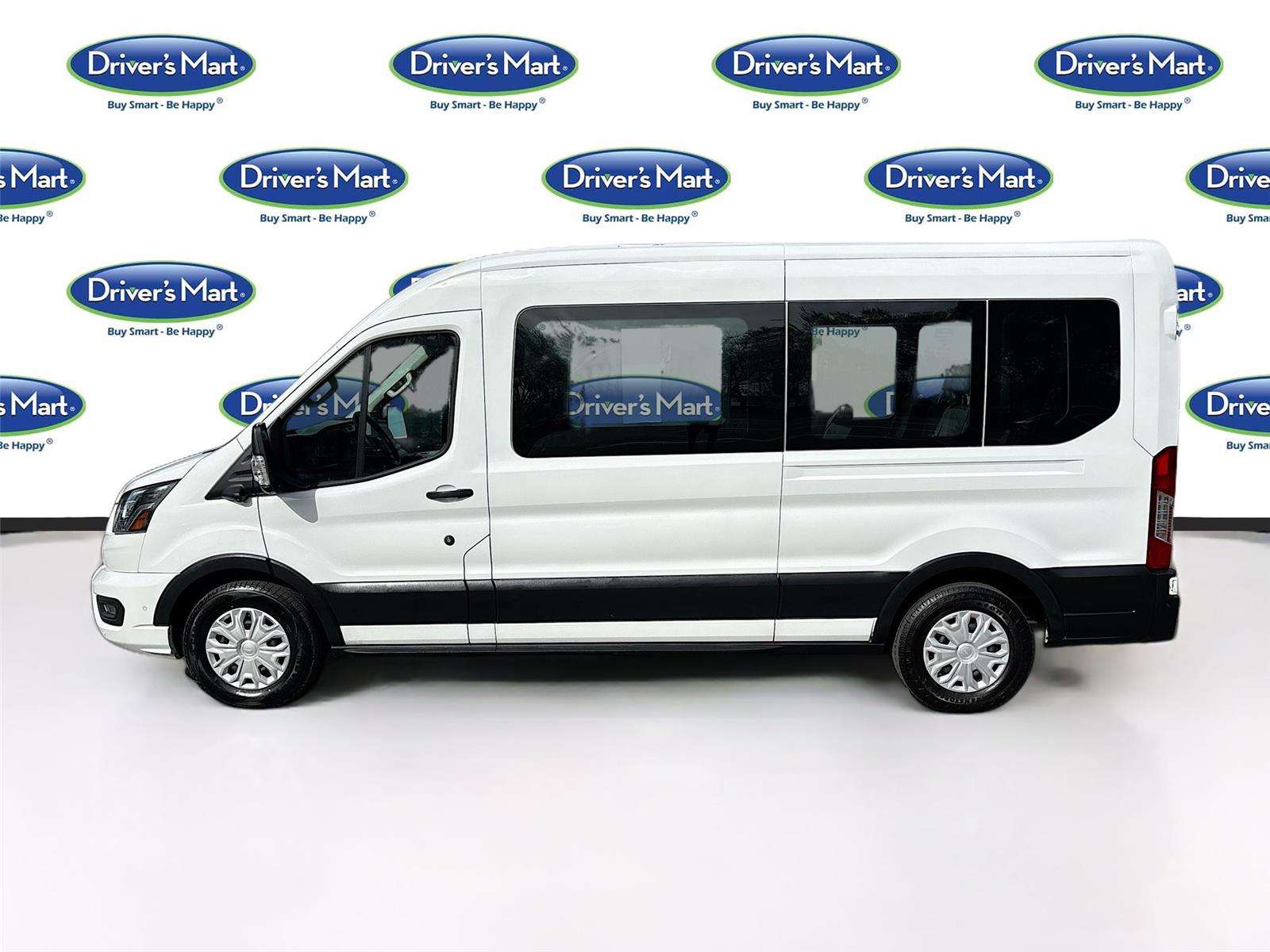 2023 Ford Transit Passenger Wagon XLT