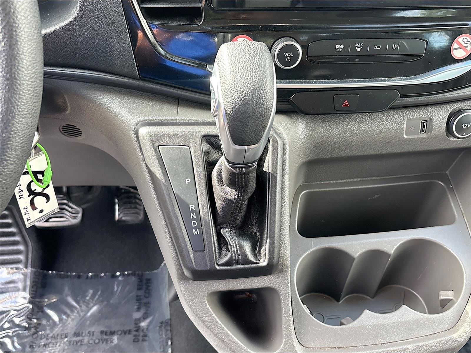 2023 Ford Transit Passenger Wagon XLT